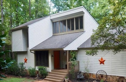 LaGrange House | Ramblin' Hideaway
