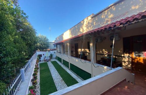 Vlore Apartment | Ramo's Charming Studio Apartment with Sunlit Veranda - 2nd