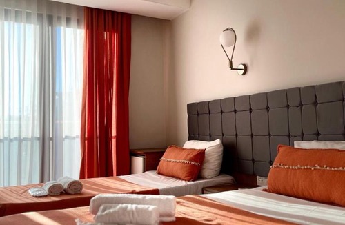 Guzeloba Mahallesi Hotel | Ramona Lara