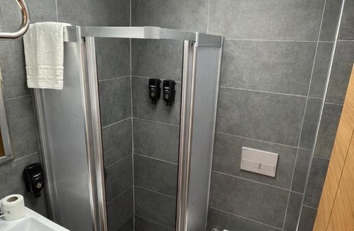 Guzeloba Mahallesi Hotel | Ramona Lara