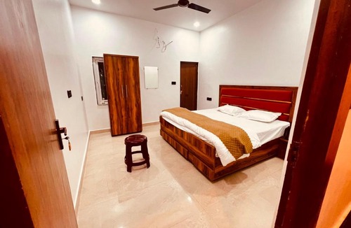 Ayodhya Hotel | ramraz residency