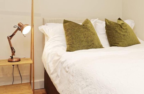 Ramsgate Apartment | Ramsgate Harbour Retreat