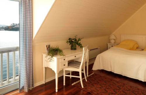 Sjernarøy Hotel | Ramsvig Handelsstad