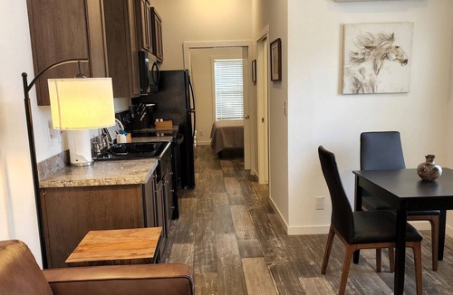 Tyler Cottage | Ranch Cabin Modern Tiny home on beautiful Ranch!