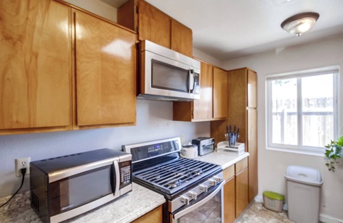 Imperial Beach House | Ranch Home with Gated Yard, Near Beach, 3BR - 2Bth