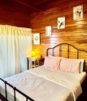 Non Daeng Bed & Breakfast | Rang Robin Farmstay for 4 with pool