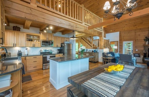 Maggie Valley Cabin | Range Views - 2 BR w/Sleep Loft, Hot Tub, Firepit at Maggie Valley Club