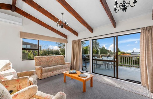 Motuoapa House | Rangimoana Rest - Motuoapa Holiday Home
