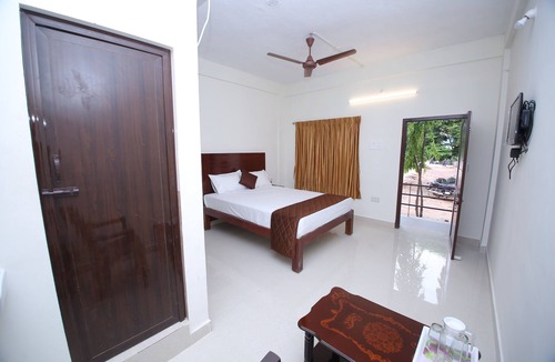 Moratandi Hotel | Rani Residency