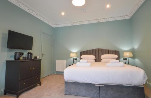 Oban House | Raniven