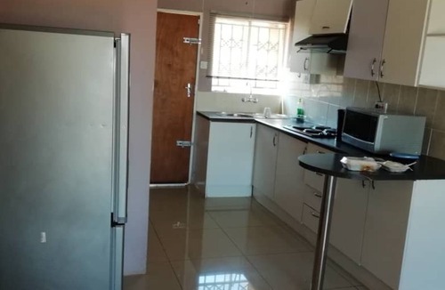 Molepolole Apartment | Ranks Guesthouse