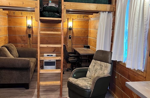 Chase Cabin | Rapha Cabin-HCRL