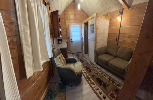 Chase Cabin | Rapha Cabin-HCRL