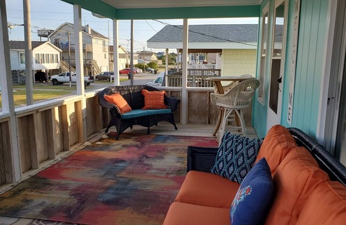 Colington Cottage | Rare Historic Beach Box on quiet street in heart of KDH! 2 min walk to beach!