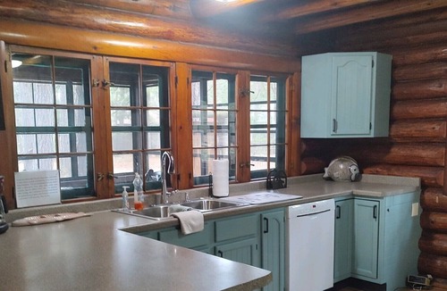 Hazelhurst House | Rare rustic log home located on Willow Flowage