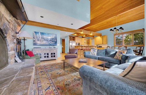 Deer Valley House | Rare ski-in/ski-out in lower DV! Quick access to ski school, Spacious and cozy!