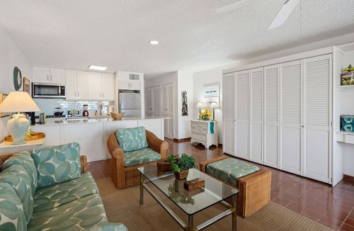 Cabes Point Condo | RARE Steps to Beach | 2 bedroom Crystal Cove A14