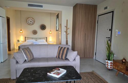 Kato Diminio Apartment | Rastoni Sea View Studio with Shared Pool