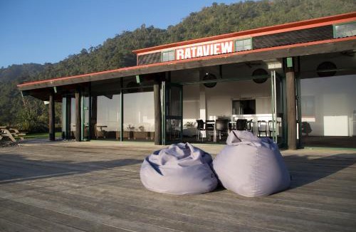 Barrytown Hotel | Rataview
