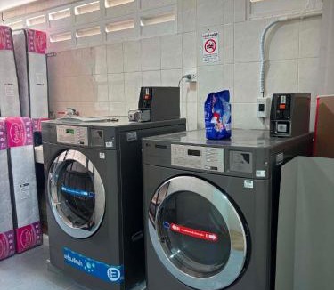 Khlong Ton Sai Hostel | RATCH66 Iconsiam