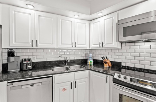 Sandestin Condo | Rate Reduced! Updated Beachfront 1BR w/Dazzling Gulf View! Pool, Tram, Gym.