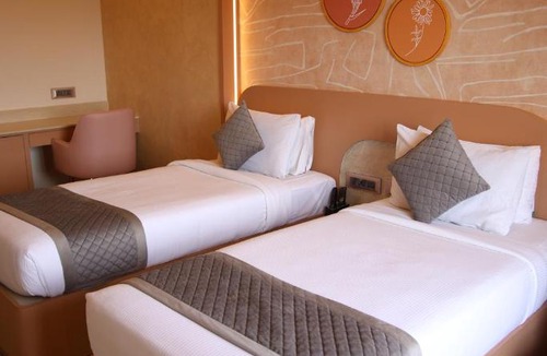 Town Hall Hotel | RATHNA RESIDENCY