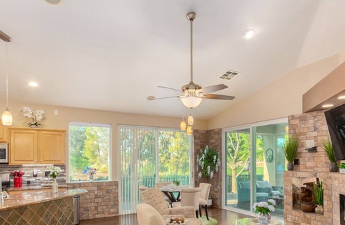South Mountain House | Raven Golf Oasis - Private Cul-de-Sac Gem + Hot Tub