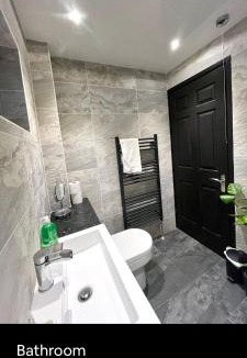 Durham Apartment | Raven house