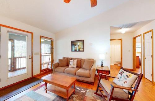 Winfield Cove House | Raven's Respite