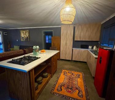 Storms River Apartment | Raven