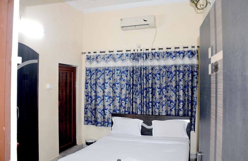 Bhowanipore Hotel | Raviz Inn