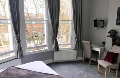 Holland Park Hotel | Ravna Gora