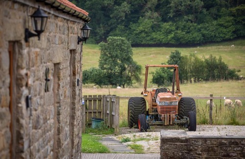Pickering House | Rawcliffe House Farm Studios, Peaceful North York Moors Retreat
