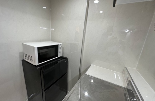 Chinatown Apartment | Ray House