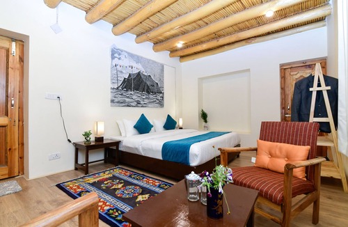 Leh Hostel | Raybo Hostel