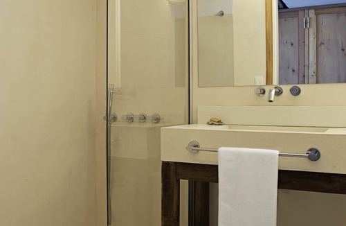Puerto Piramides Hotel | RAYENTRAY OCEANO