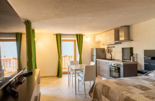 Excenex House | Rayon de Miel