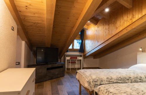 Excenex House | Rayon de Miel