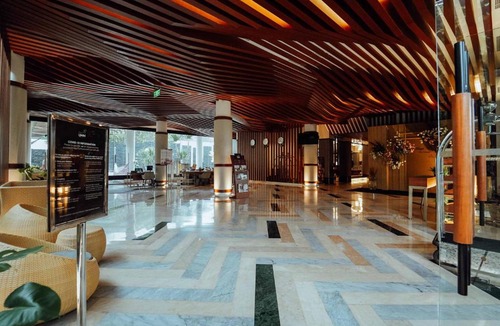 Dinoyo Hotel | Rayz UMM Hotel Malang
