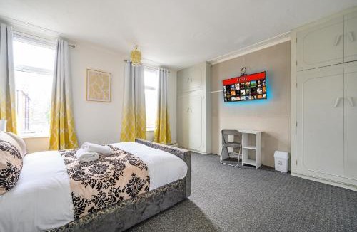 Beeston House | -RC15CFA- For Relaxed and Cosy stay with Free Parking