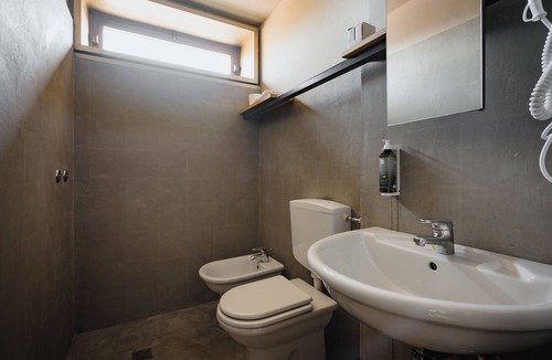 Careggi Rifredi Hostel | 'Re-Dama Hostel