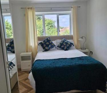 Reading House | Reading Guest House