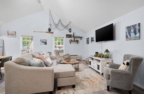 Marble Falls Cabin | Ready for a little rest and relaxation.