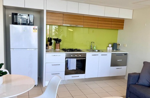 Docklands Apartment | Readyset At Stadium South