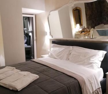 Quartieri Spagnoli House | Real Giardinetto a Toledo