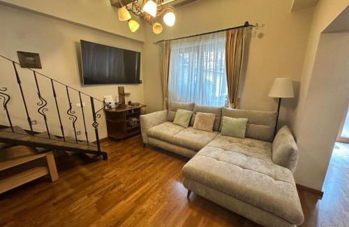 Three Oaks Villa | Real home 1