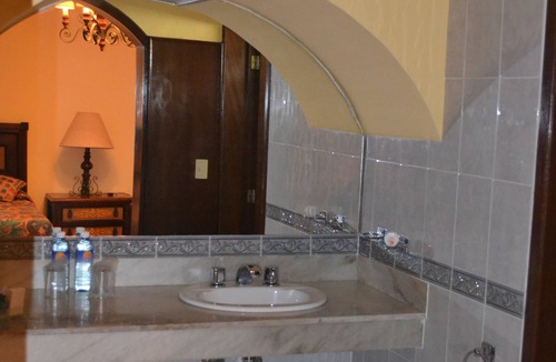 Tecoman Hotel | REAL HOTEL