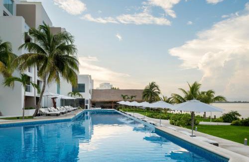 Zona Hotelera Hotel | Real Inn Cancún