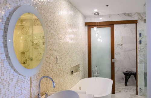 Managua Hotel | Real InterContinental Managua at Metrocentro Mall by IHG