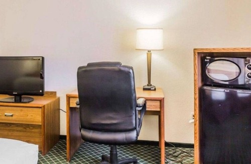 Golden Apartment | Real value along the foothills of the Rocky Mountains!!
